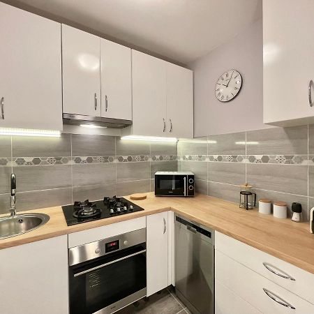 Apartament Przy Atrium, Stacja Metra Rondo Onz Varsó Kültér fotó