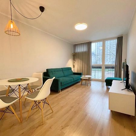 Apartament Przy Atrium, Stacja Metra Rondo Onz Varsó Kültér fotó